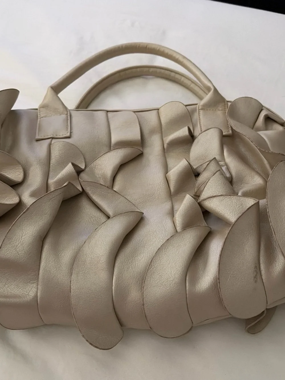 Bueno Cream Floral Petal Tote